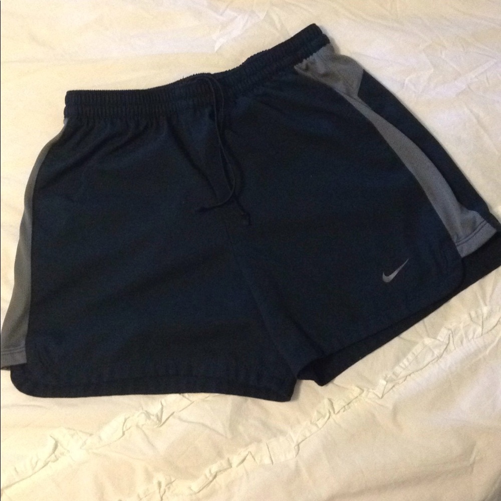 Nike shorts size s